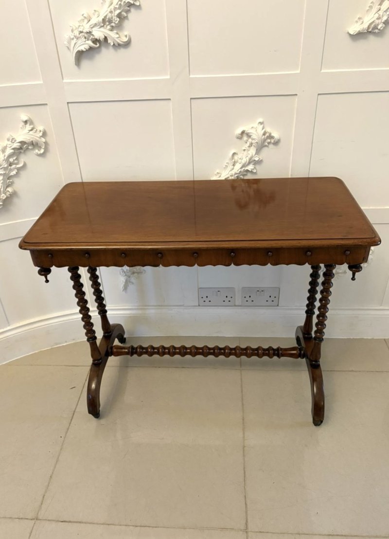 Antique Victorian Quality Mahogany Side/Lamp Table